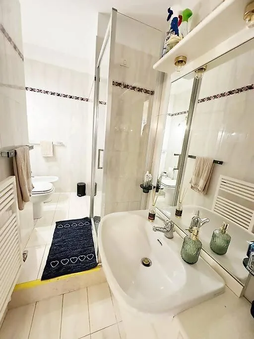 Bardolino In1 Apartment