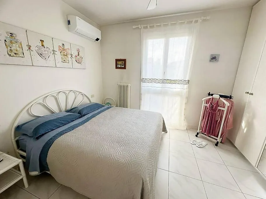 Bardolino In1 Apartment Italy